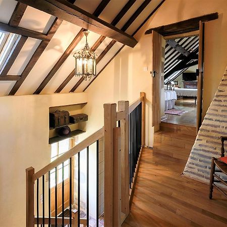 Вилла Domaine La Carriere Toulon-sur-Allier Экстерьер фото