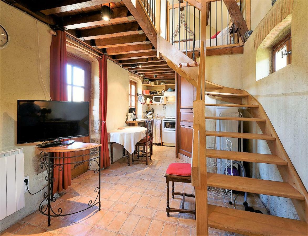 Вилла Domaine La Carriere Toulon-sur-Allier Экстерьер фото