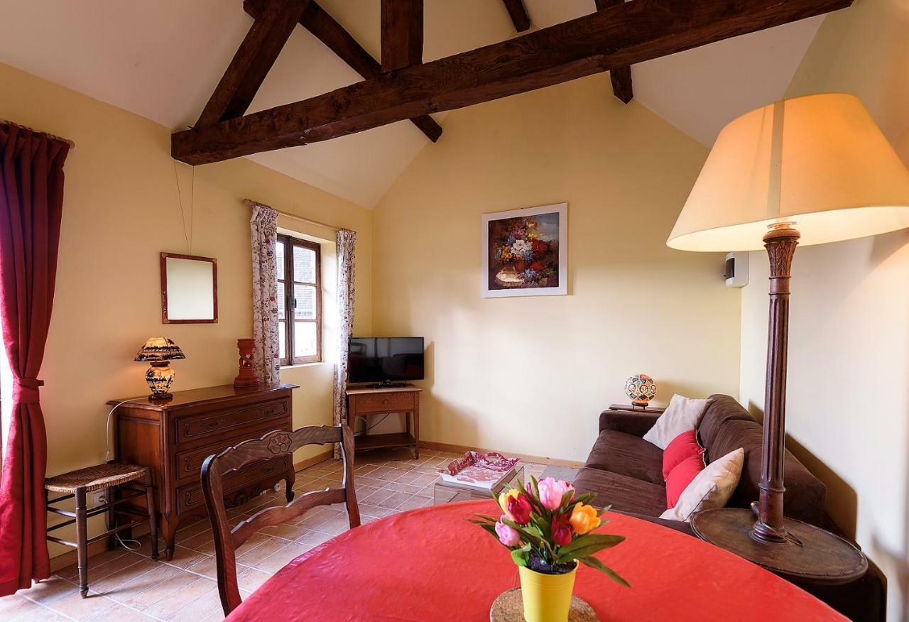 Вилла Domaine La Carriere Toulon-sur-Allier Экстерьер фото